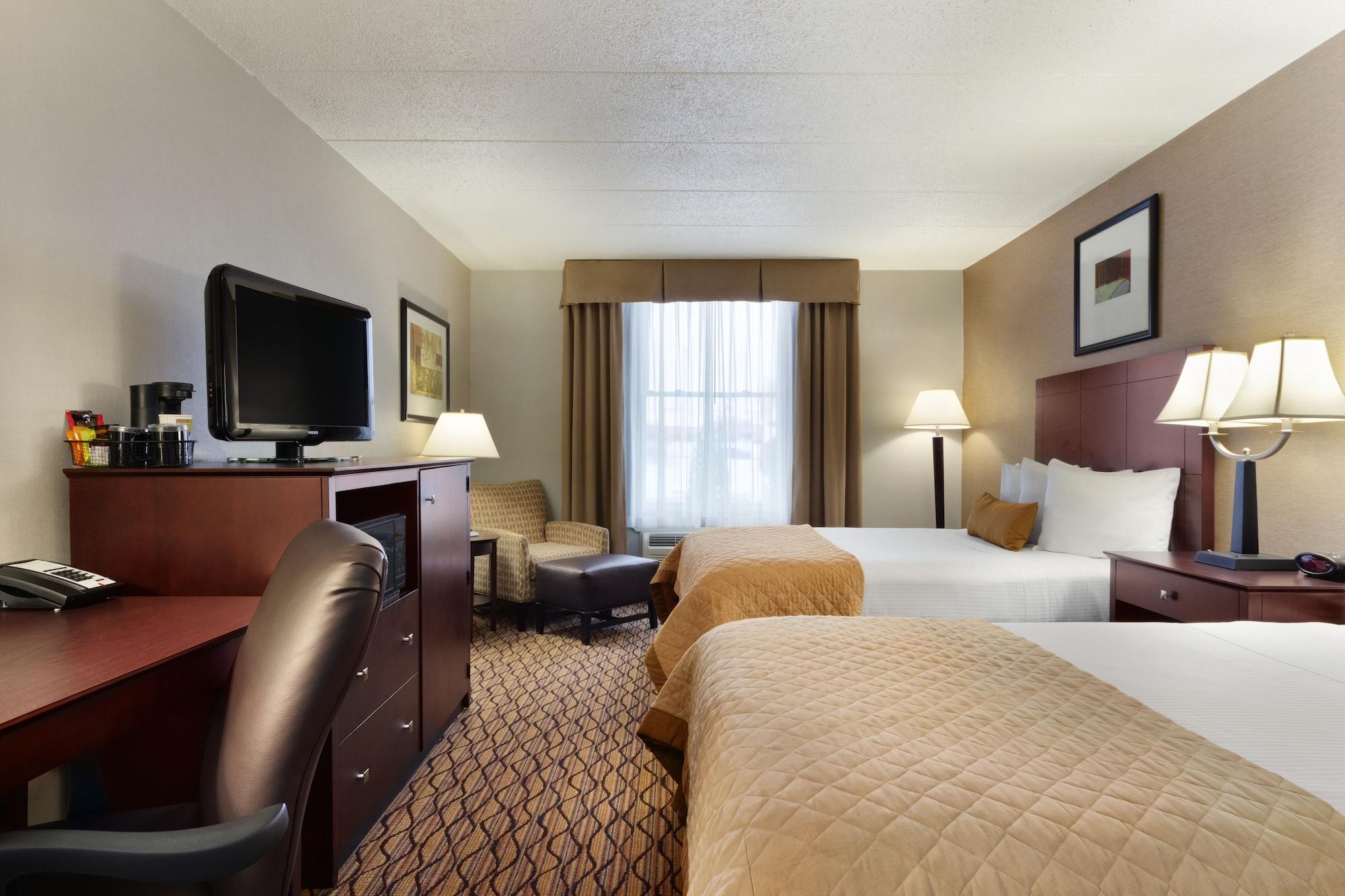 Comfort Inn & Suites Glen Mills - West Chester Екстериор снимка