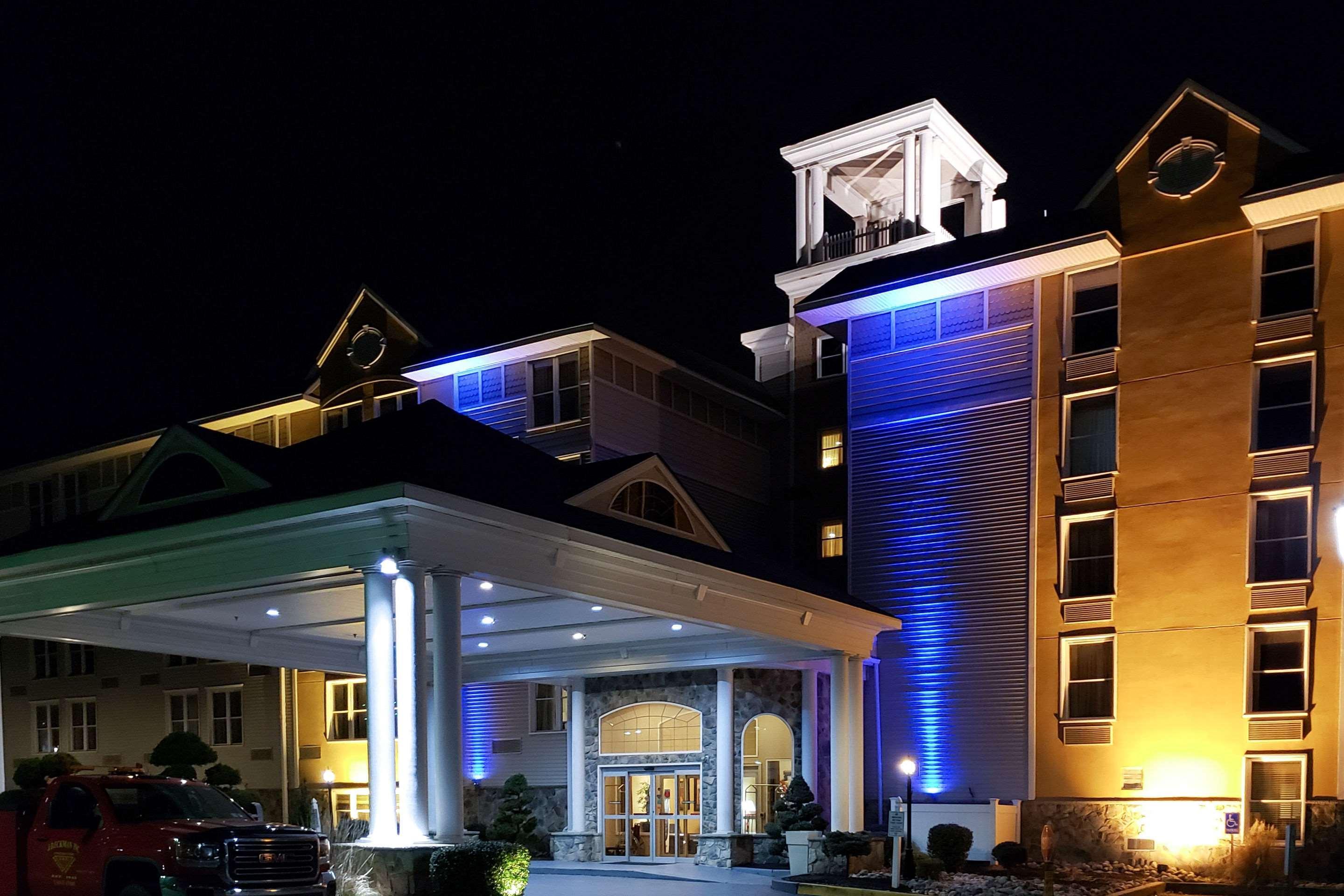 Comfort Inn & Suites Glen Mills - West Chester Екстериор снимка