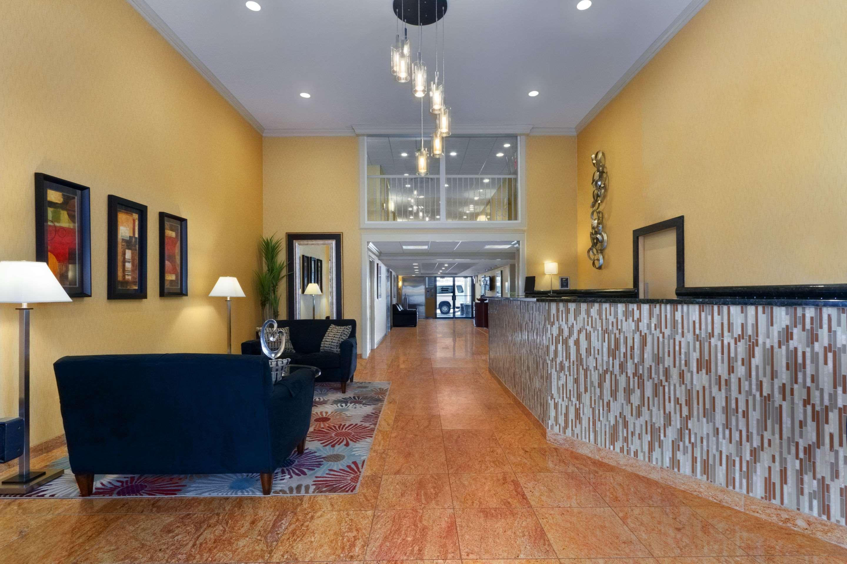 Comfort Inn & Suites Glen Mills - West Chester Екстериор снимка