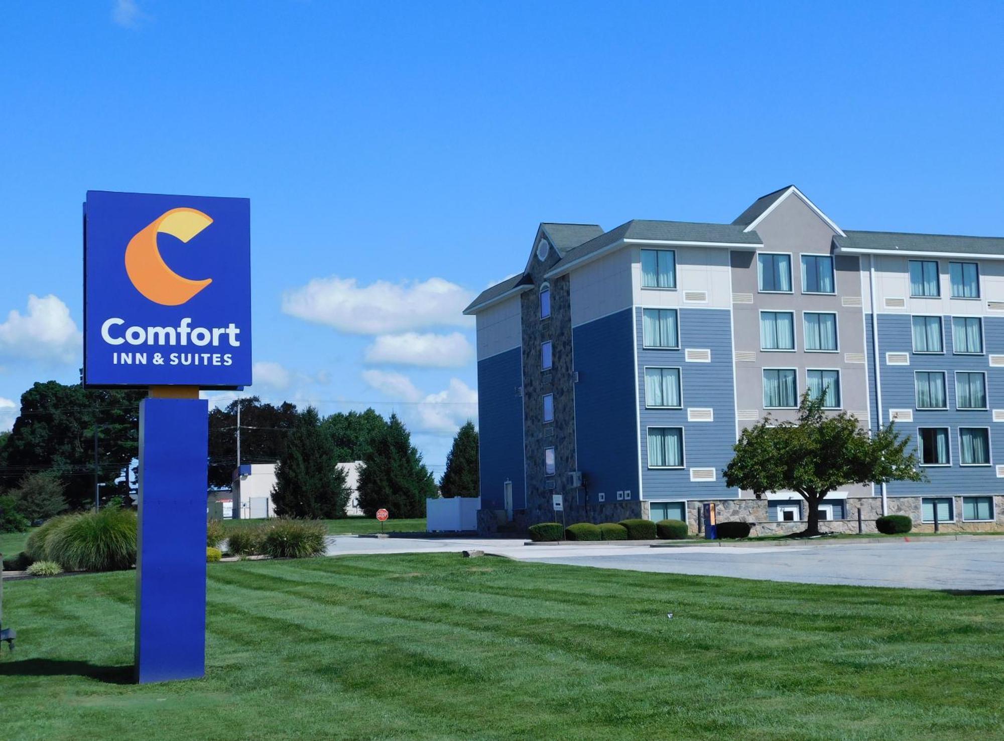 Comfort Inn & Suites Glen Mills - West Chester Екстериор снимка