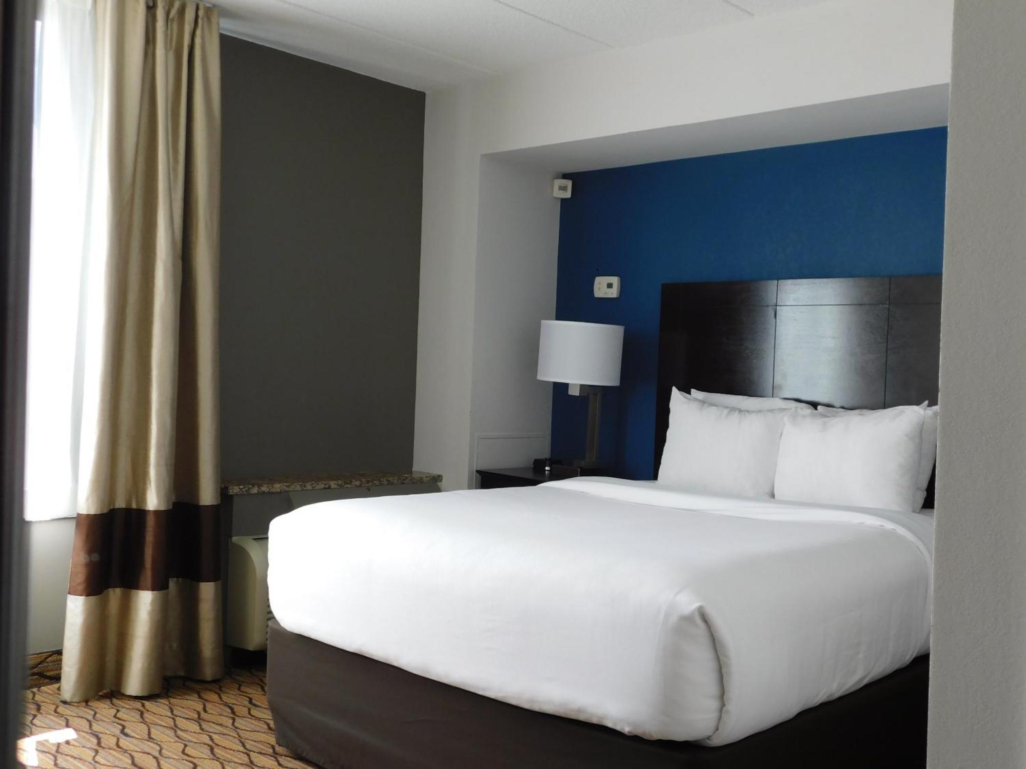 Comfort Inn & Suites Glen Mills - West Chester Екстериор снимка